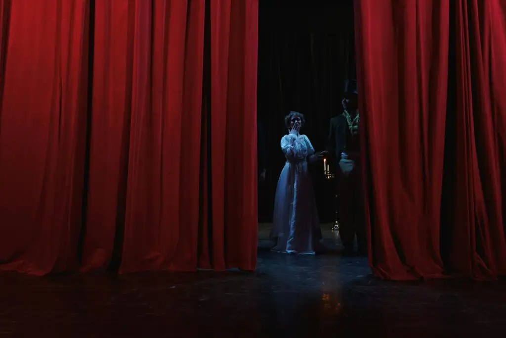 Młode talenty scena w teatrze